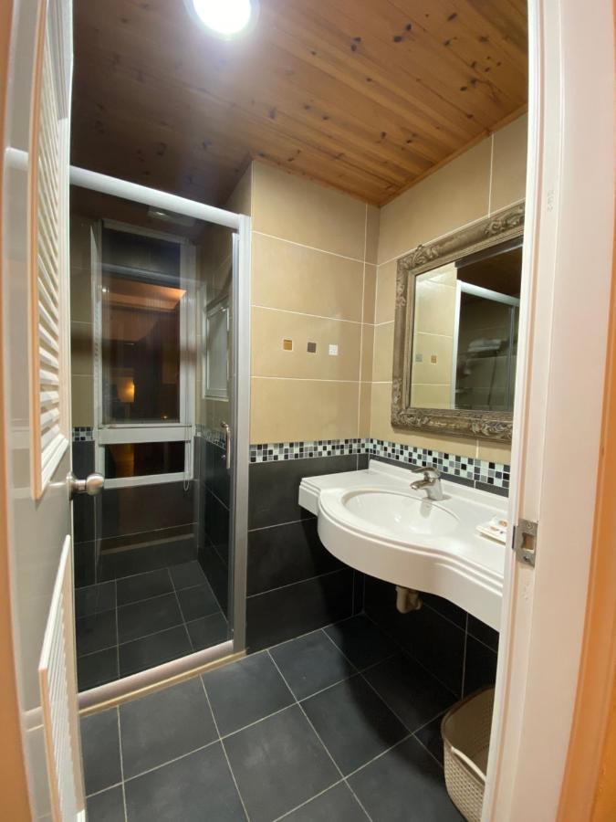 Mamalulu Hostel Кеньдін Екстер'єр фото